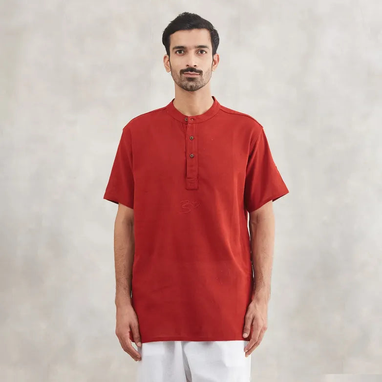 Men’s 100% organic cotton kurta with embroidered (Maroon) "Aum". Short sleeved short kurta. Relaxed fit.
